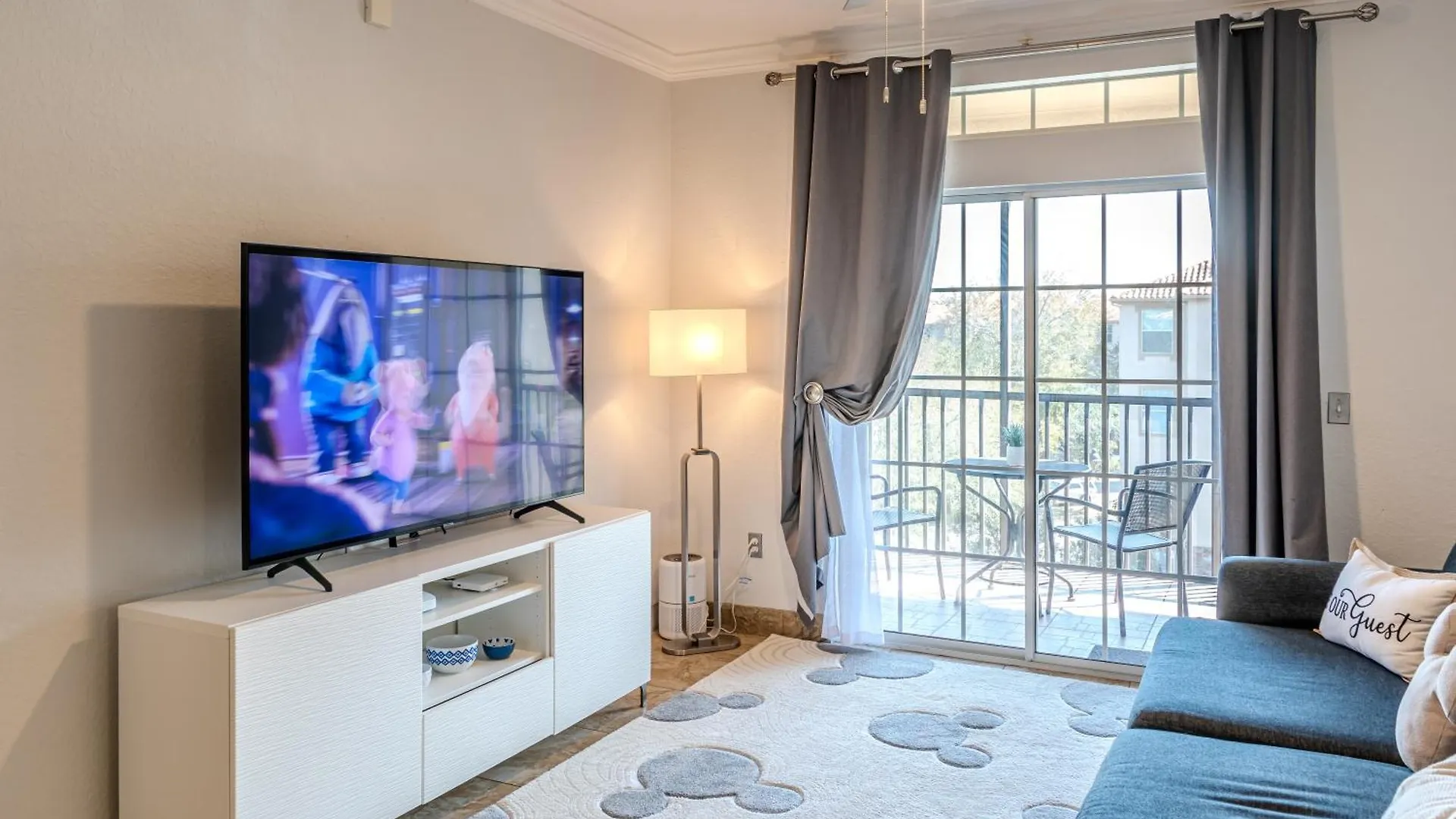 3 Bedroom In Tuscana , 15