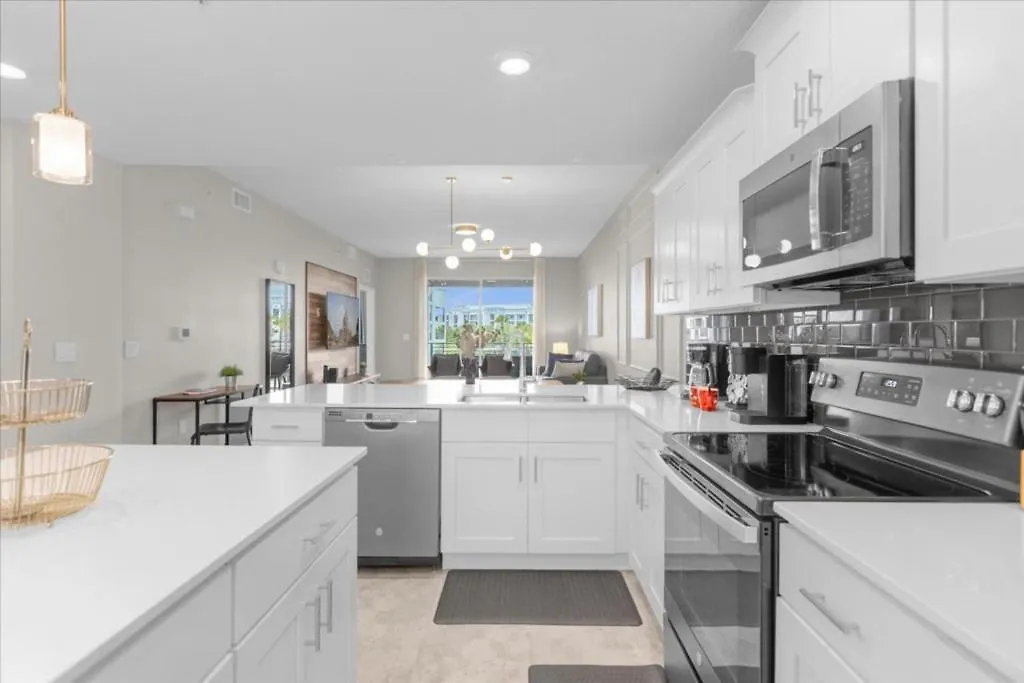 2 Bedrooms - 2 Bathrooms - Storey 3150-205 Apartment *