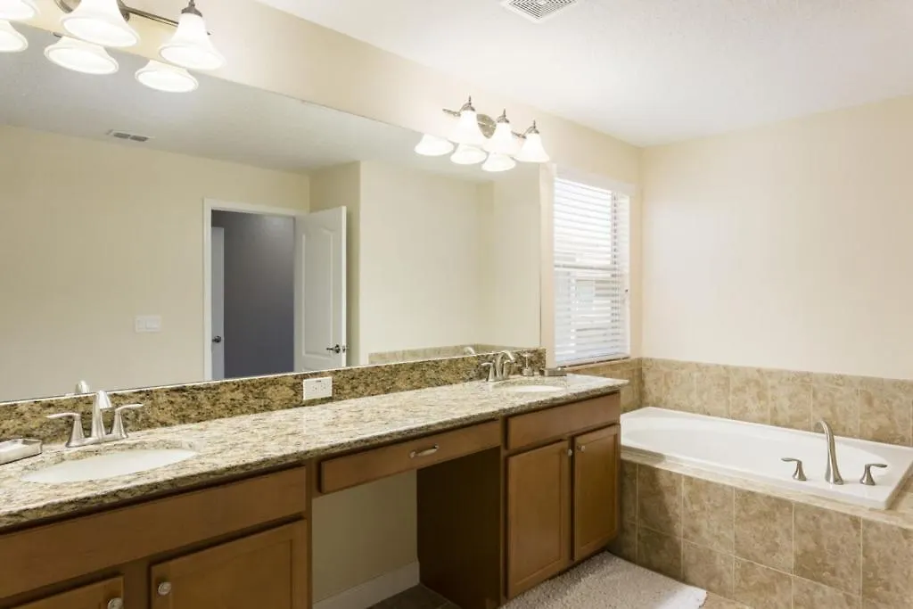Paradise Palms - 5 Bed 5 Baths