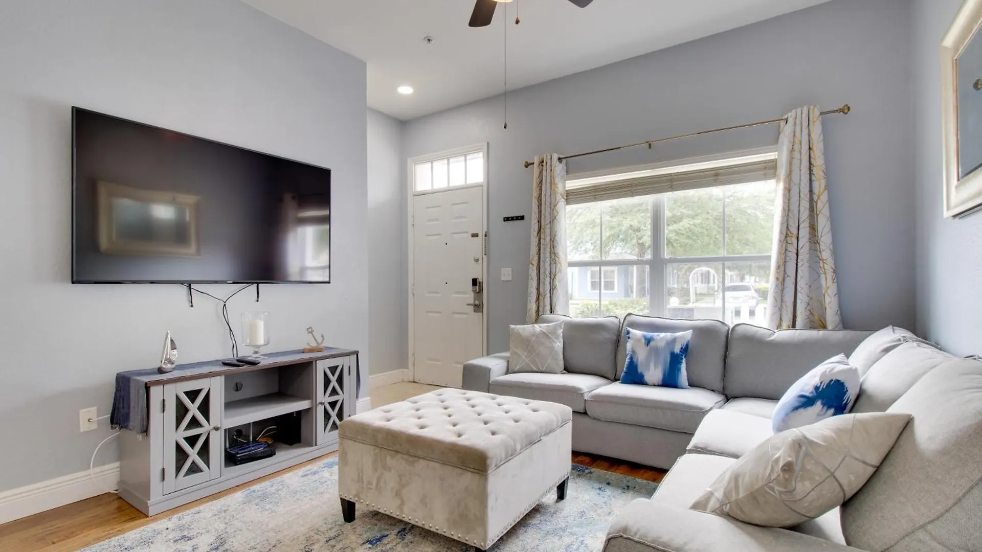 Family-friendly With Amenities *