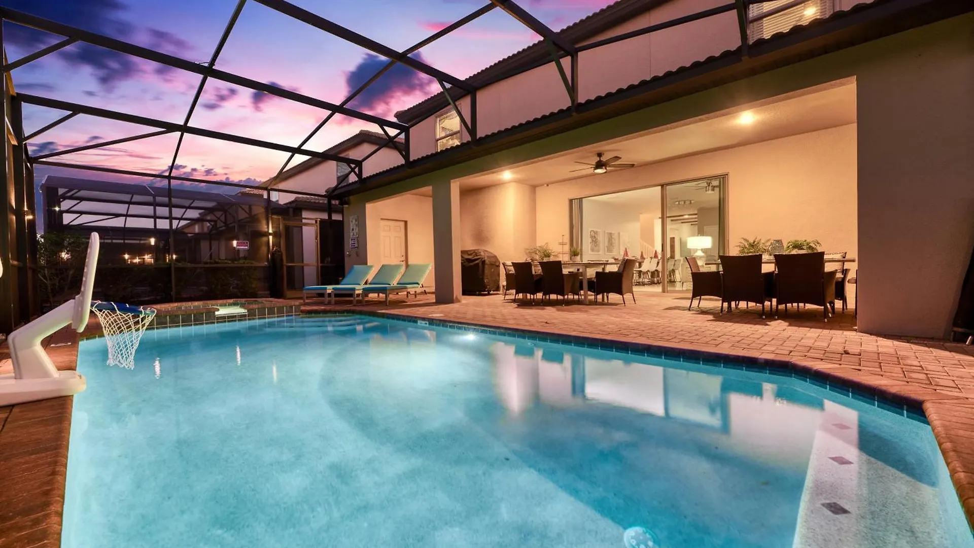 Themed 9 Bedroom Pool 8 Miles From - Free Bbq, Pool Heat,resort Facilities *