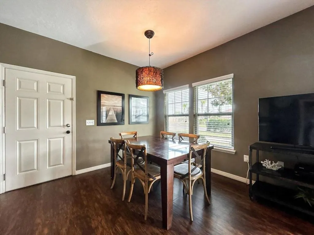 Vila 3228 Cozy Townhouse Fl *