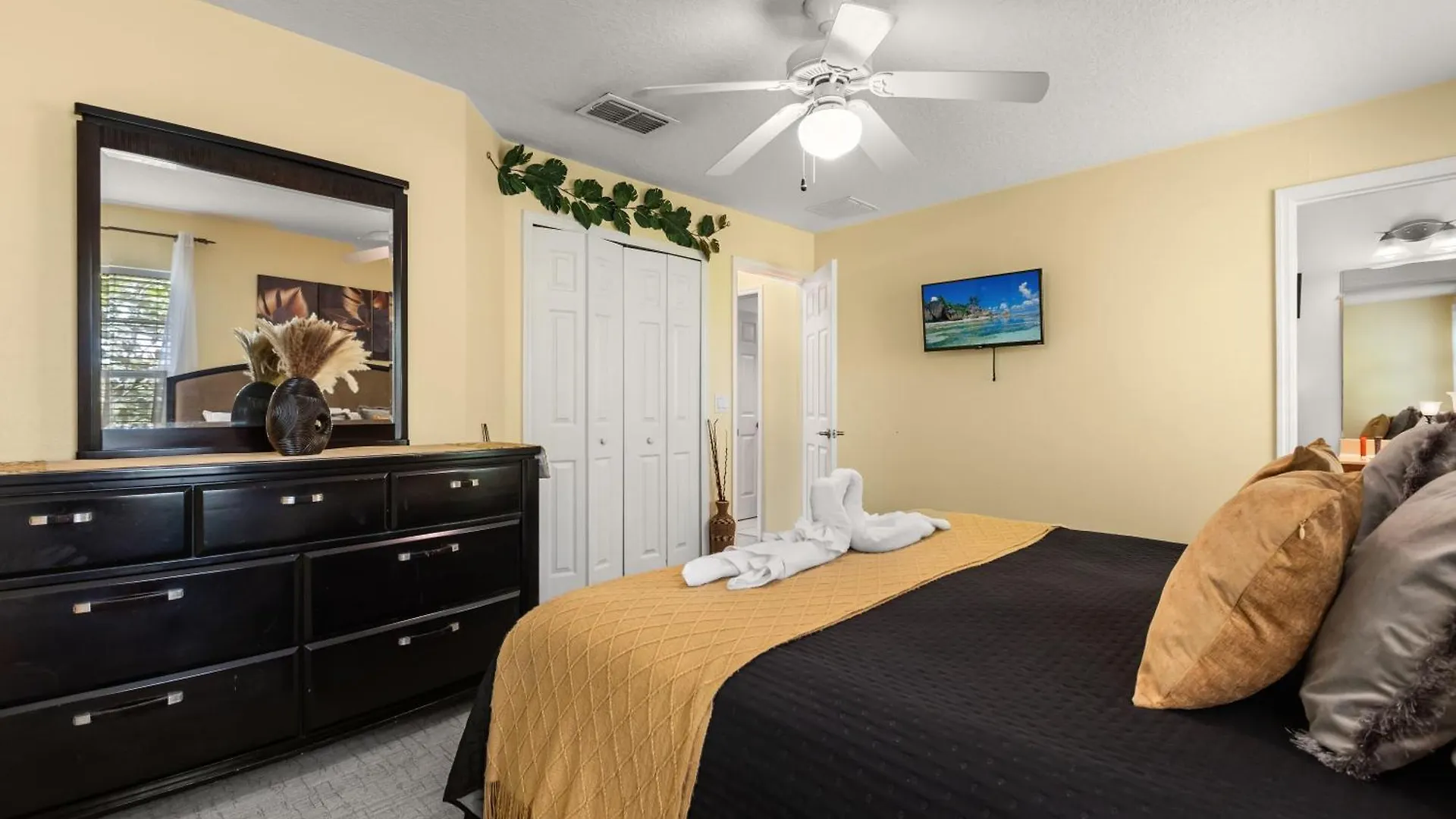 شقة With Private Pool And King Size Bed *