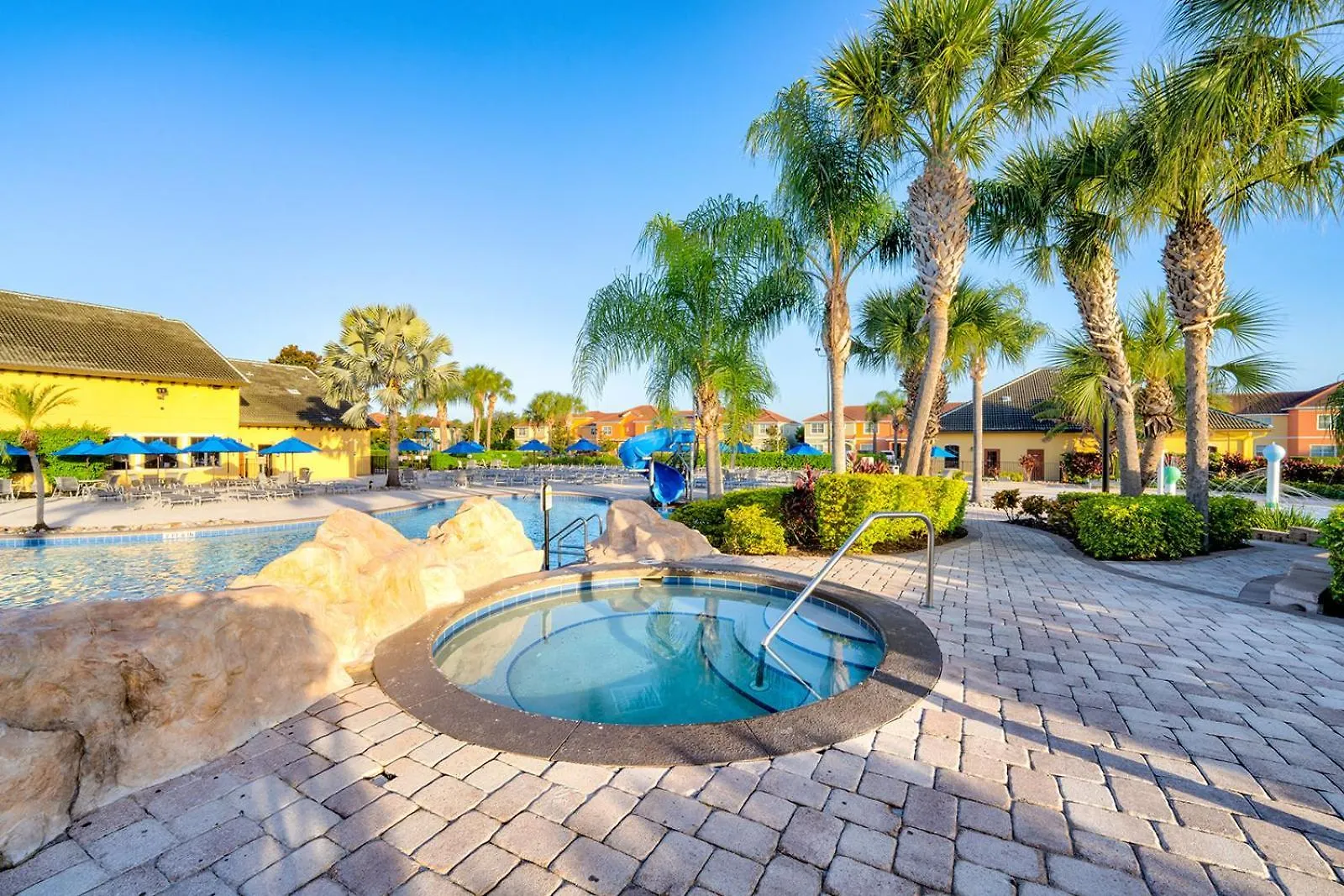 6-bedroom With 2 En-suites & Private Pool Villa