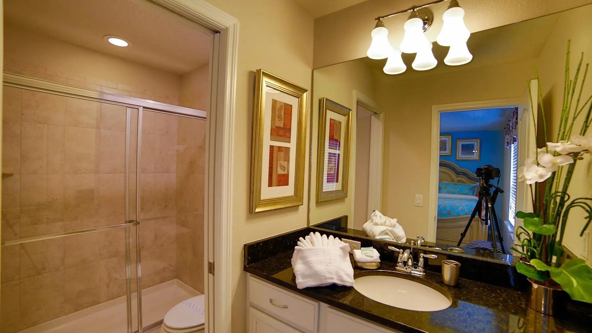 9bd/6ba For 22 Sleeps Villa