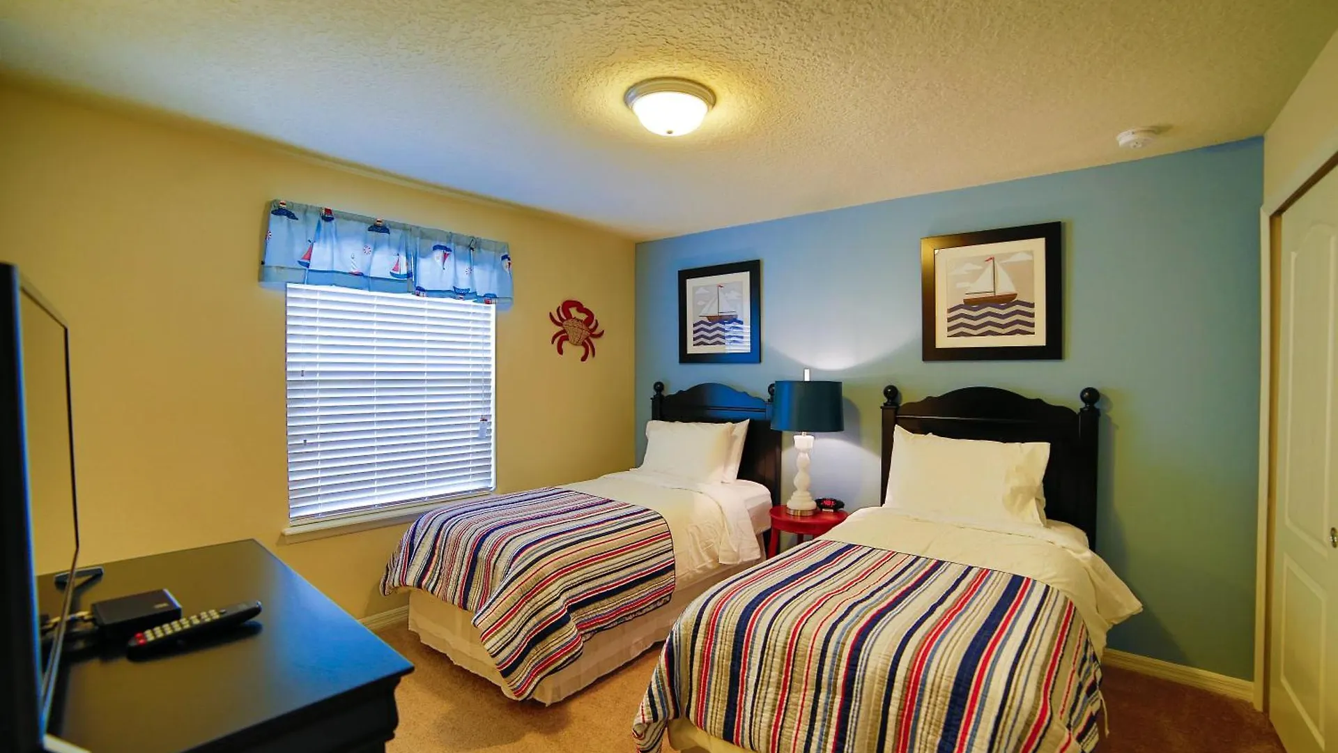 Villa 9bd/6ba For 22 Sleeps *
