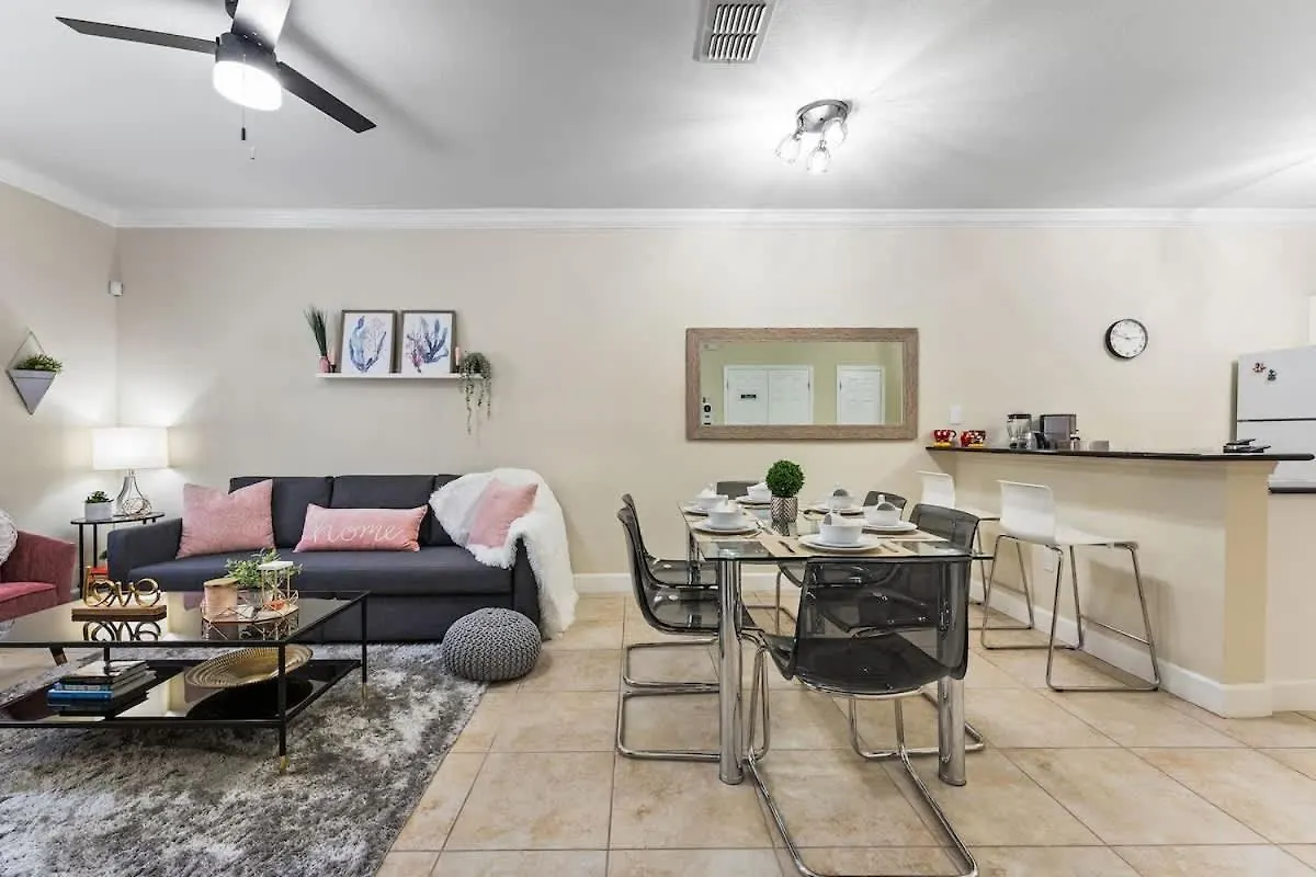 בית נופש Themed Bedrooms Area 3br Lr2960