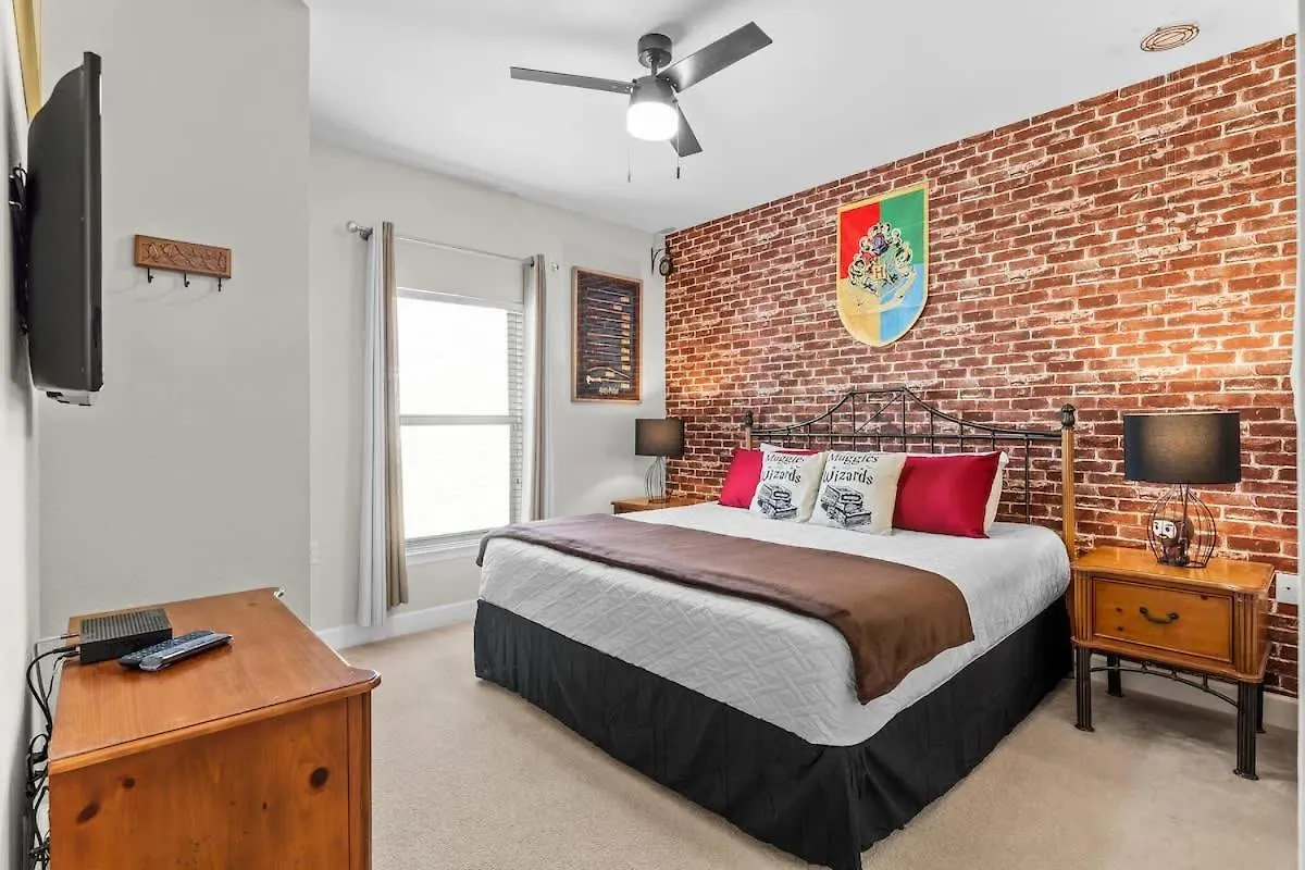 Themed Bedrooms Area 3br Lr2960 בית נופש