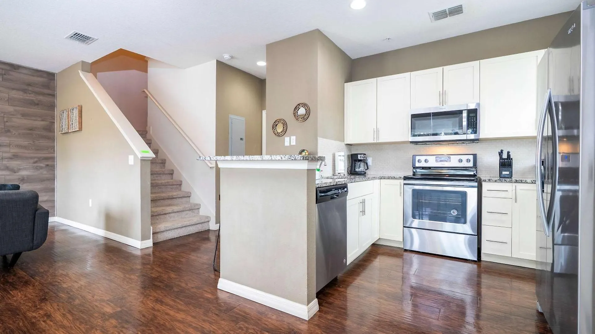 Spacious 4bd Dream With Access At Lucaya 3210 * קיסימי