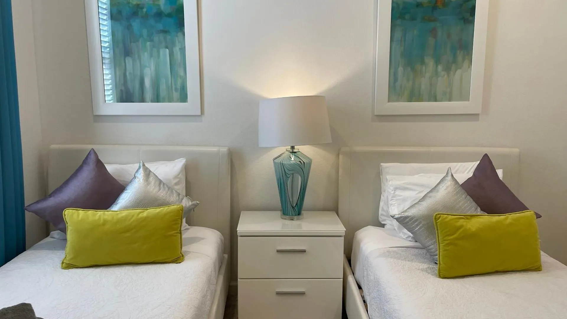 #372-welcome To Lightwater Villa, Your Modern Vacation Home! South-facing Pool & Overlooking * Kissimmee