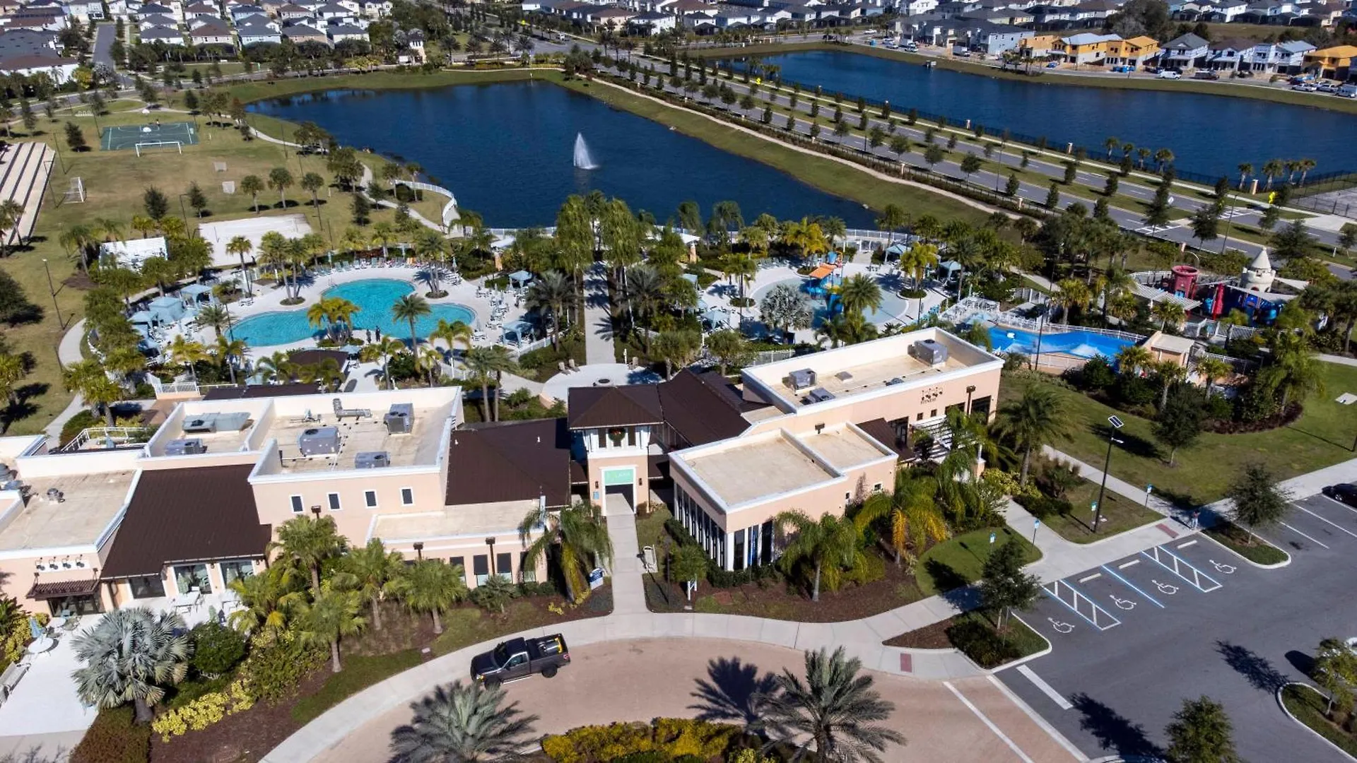 Spacious 7bd Next To Clubhouse At Solara بيت للعطل