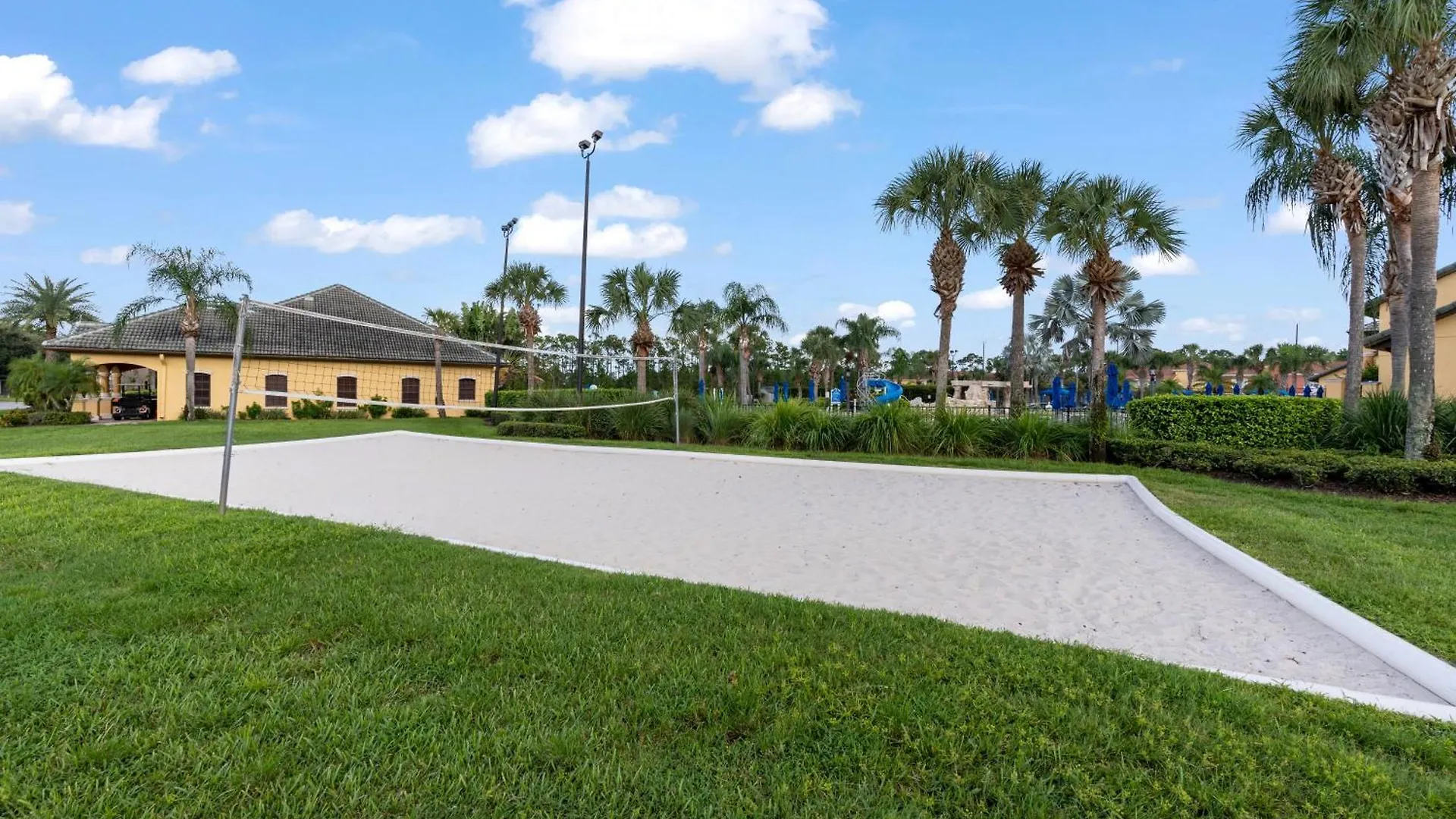 Amazing 5 Bedrooms And 04ba 6 Miles From