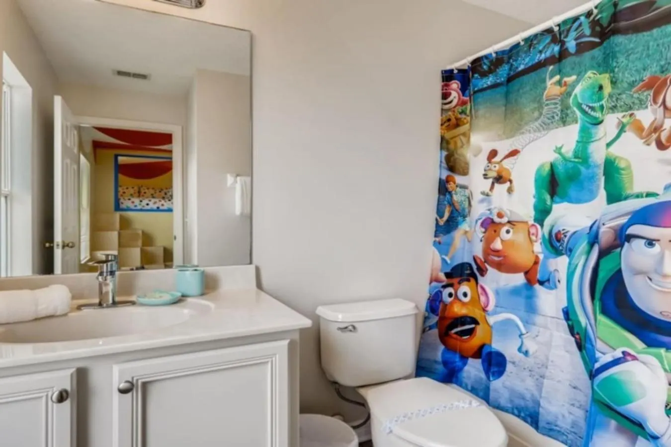 Lakefront 6br Pool Near World Kissimmee