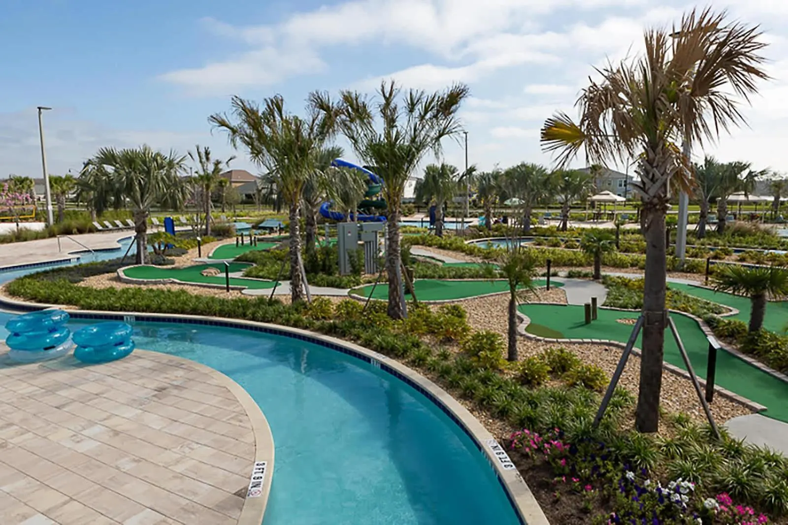 Luxury Stay: Pool, Spa, Near & Outlets *