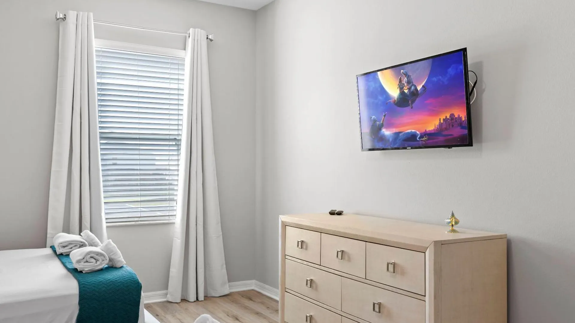 Fantastic Renovated View With Game 펜션