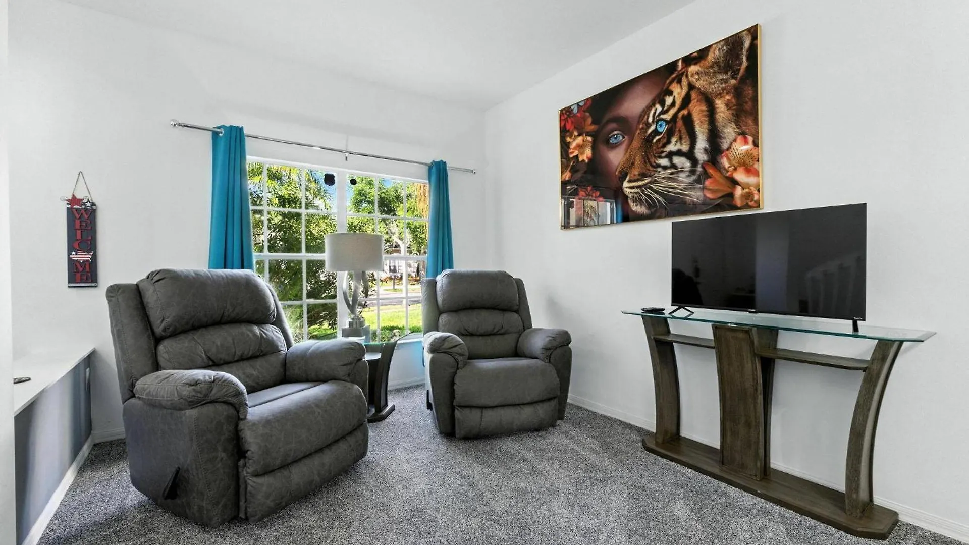5 Bedroom Pool In Gated Community Near *