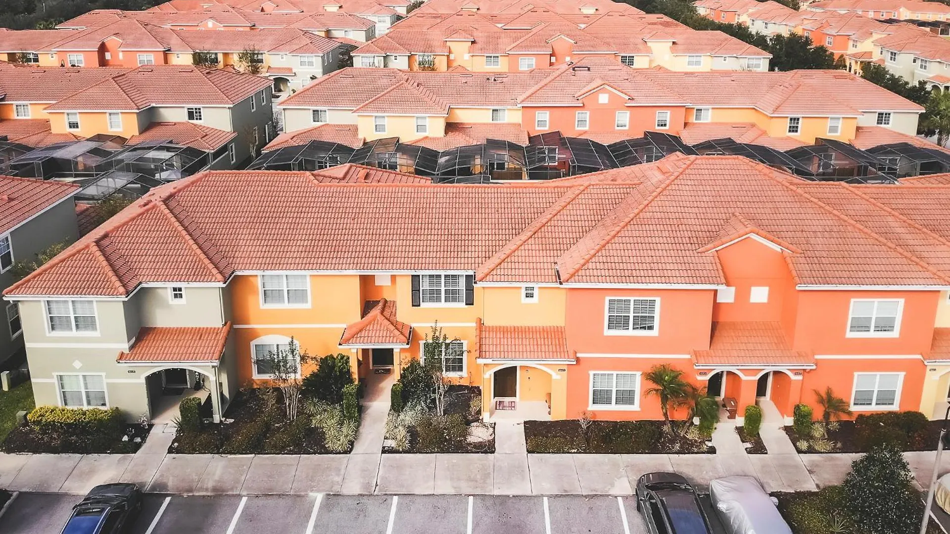 Main Street Gem In Paradise Palms Holiday home *