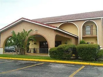 Goldstar & Suites Hotel 2*