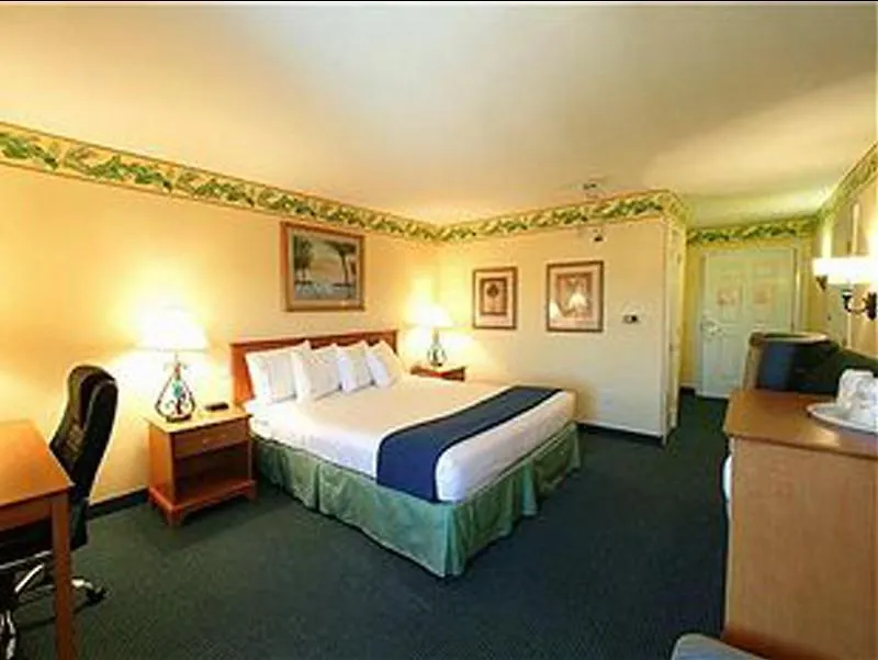 Best Western Plus Orlando Lake Buena Vista South &