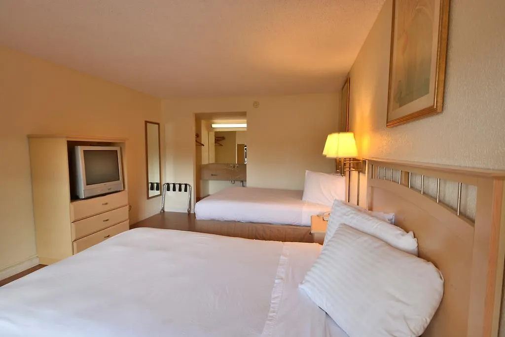Country Hearth Inn- モーテル