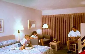 Grand Kissimmee At Celebration - Shuttle To Theme Parks Otel 3*