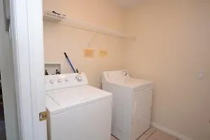 1029 3 Bedroom Pool Home, Eagle Pointe