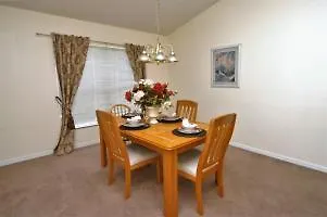 4611 5-bedroom Pool Home, Berkley Otel 3*