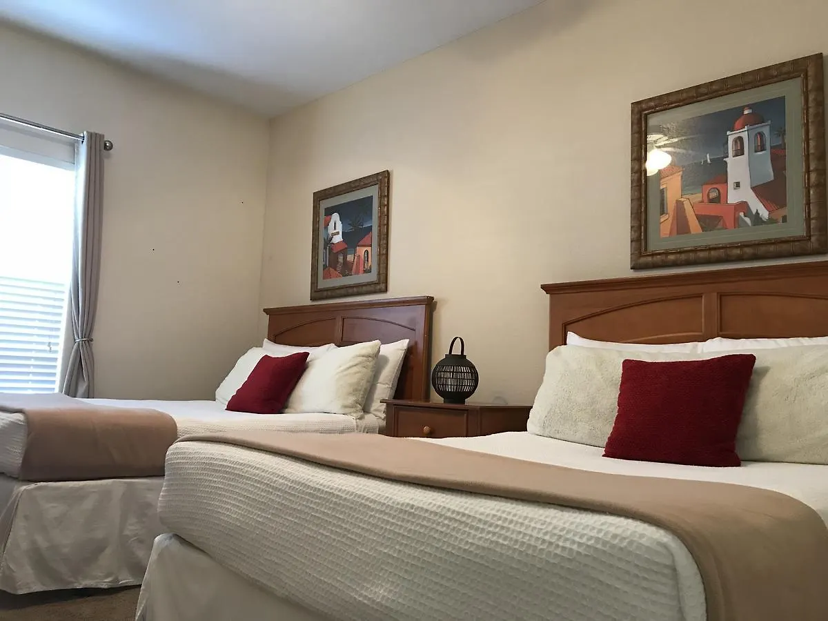 Vakantiehuis Lucaya Village *