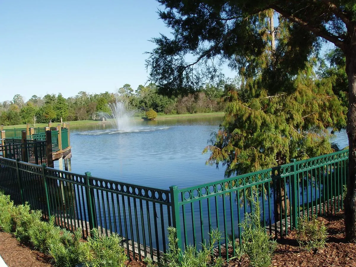 Spectacular And Resort! Near Dis, Splash Park, With Boats, Pool, And Has It All! Rates Too! Ferienhaus