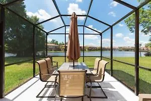 Hotel Croft S Lakefront Sanctuary