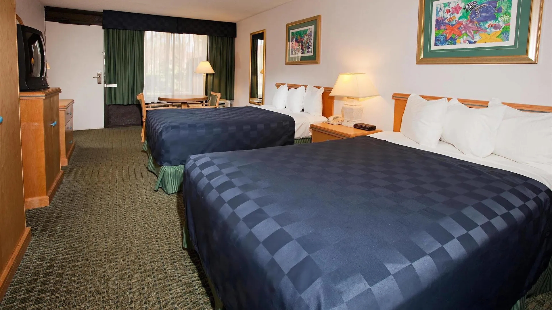 Maingate Lakeside 3* Four Corners