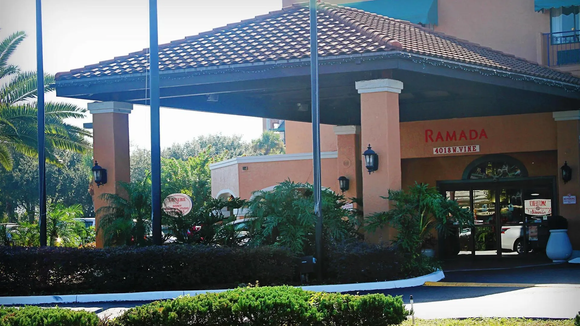 Ramada By Wyndham Downtown Hotel