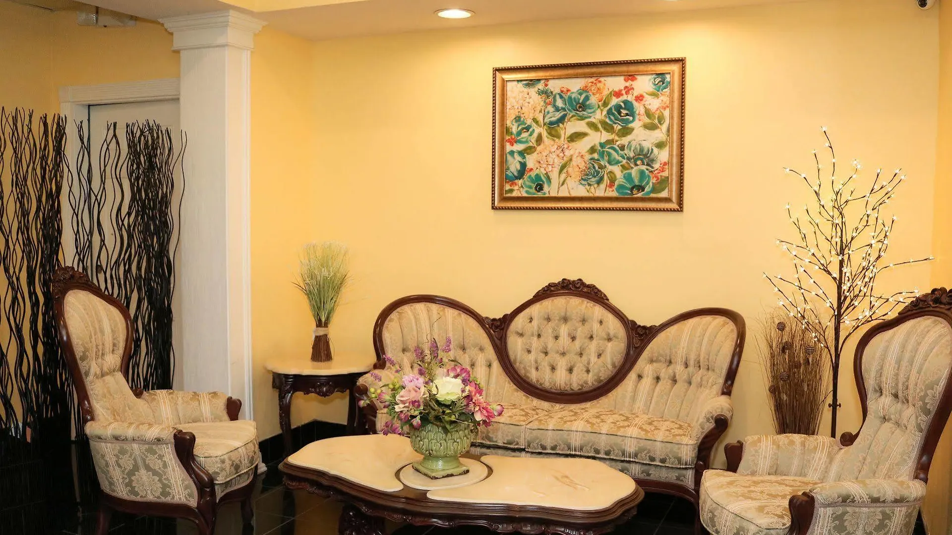 Goldstar & Suites 2*