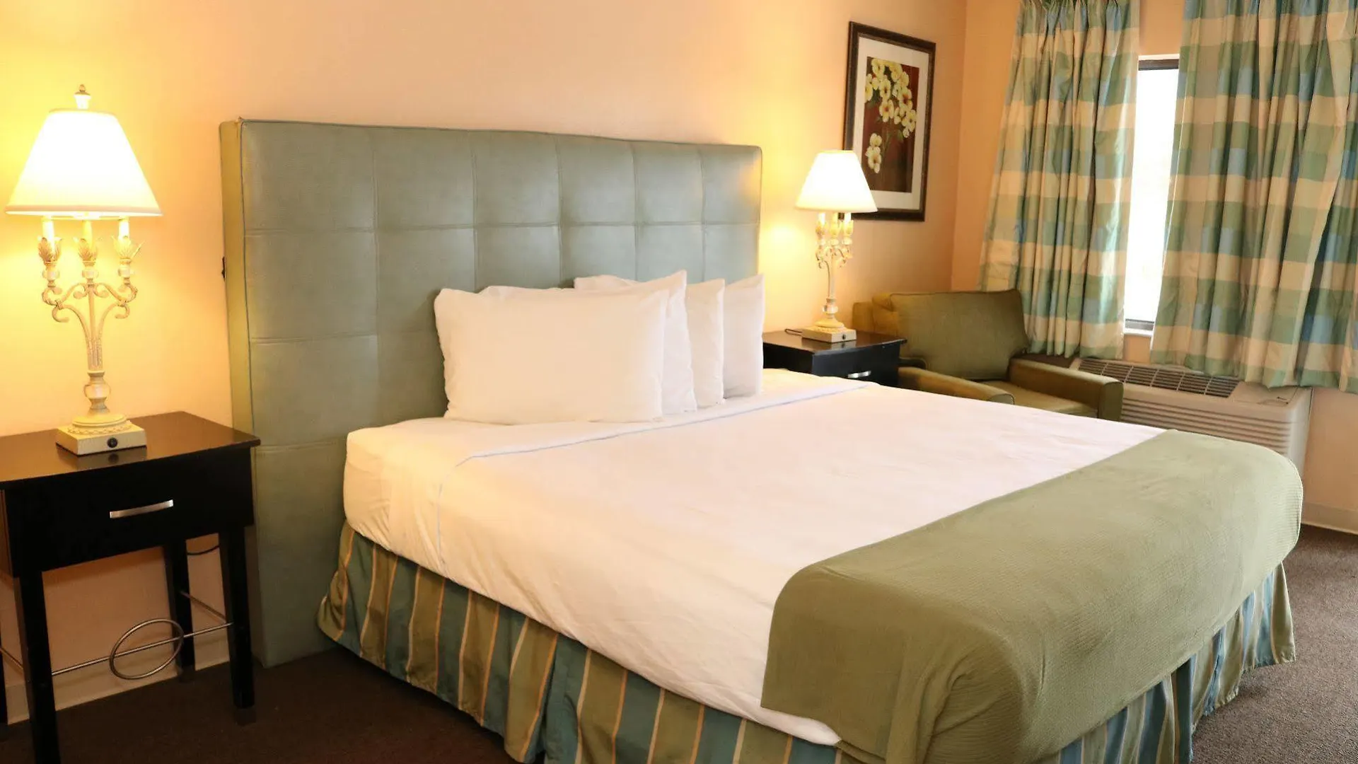 Goldstar & Suites 2*