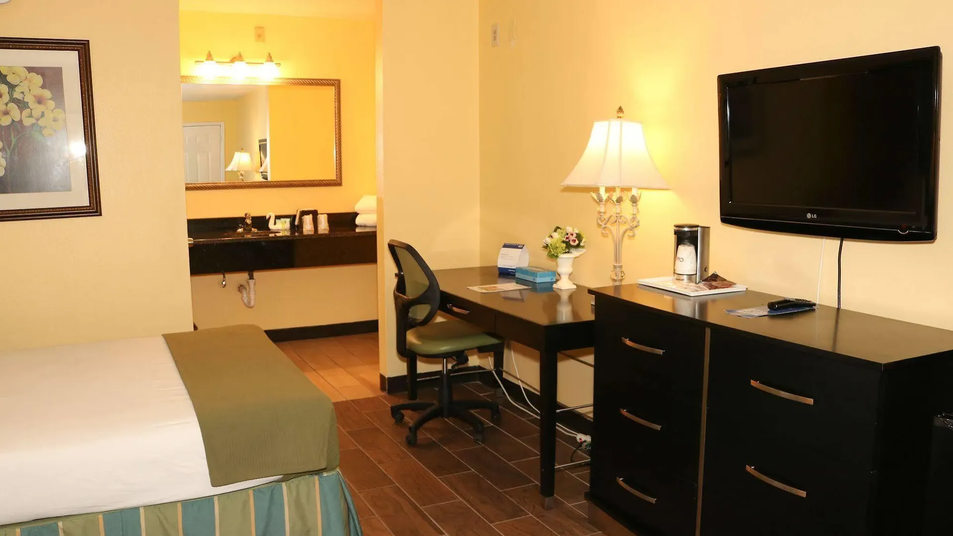 Goldstar & Suites Hotel Kissimmee