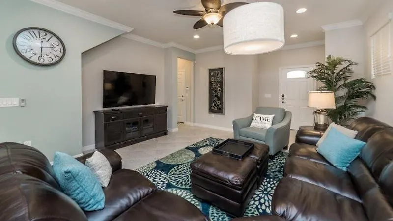 Tatil Evi Amazing 5 Bed 5 Bath Pool In Windsor At Westside *