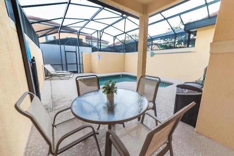 Paradise Palms Deluxe Homes אתר נופש 4*