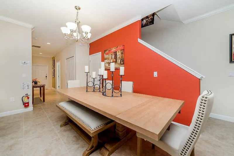 Paradise Palms Deluxe Homes אתר נופש 4*