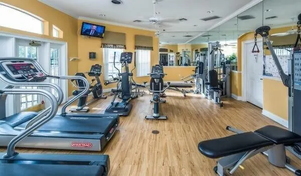 5 Bedroom Emerald Island Mins From Disney, South Facing Pool, Huge Corner Lot! Kissimmee