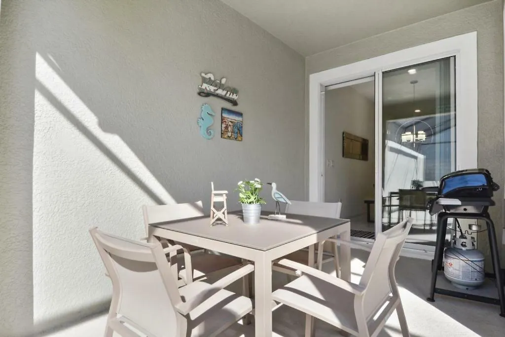 Super Townhome Near With Private Pool