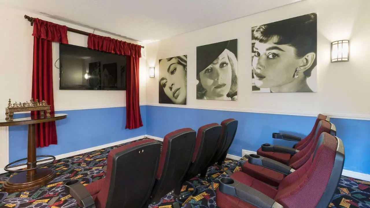 Mickeys Maingate Mansion Киссимми