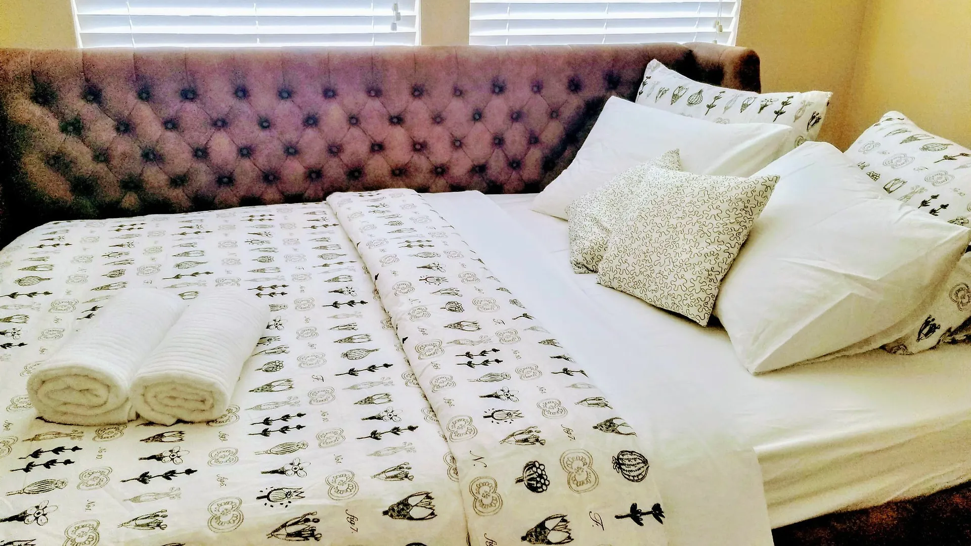 The Cozy House * Four Corners
