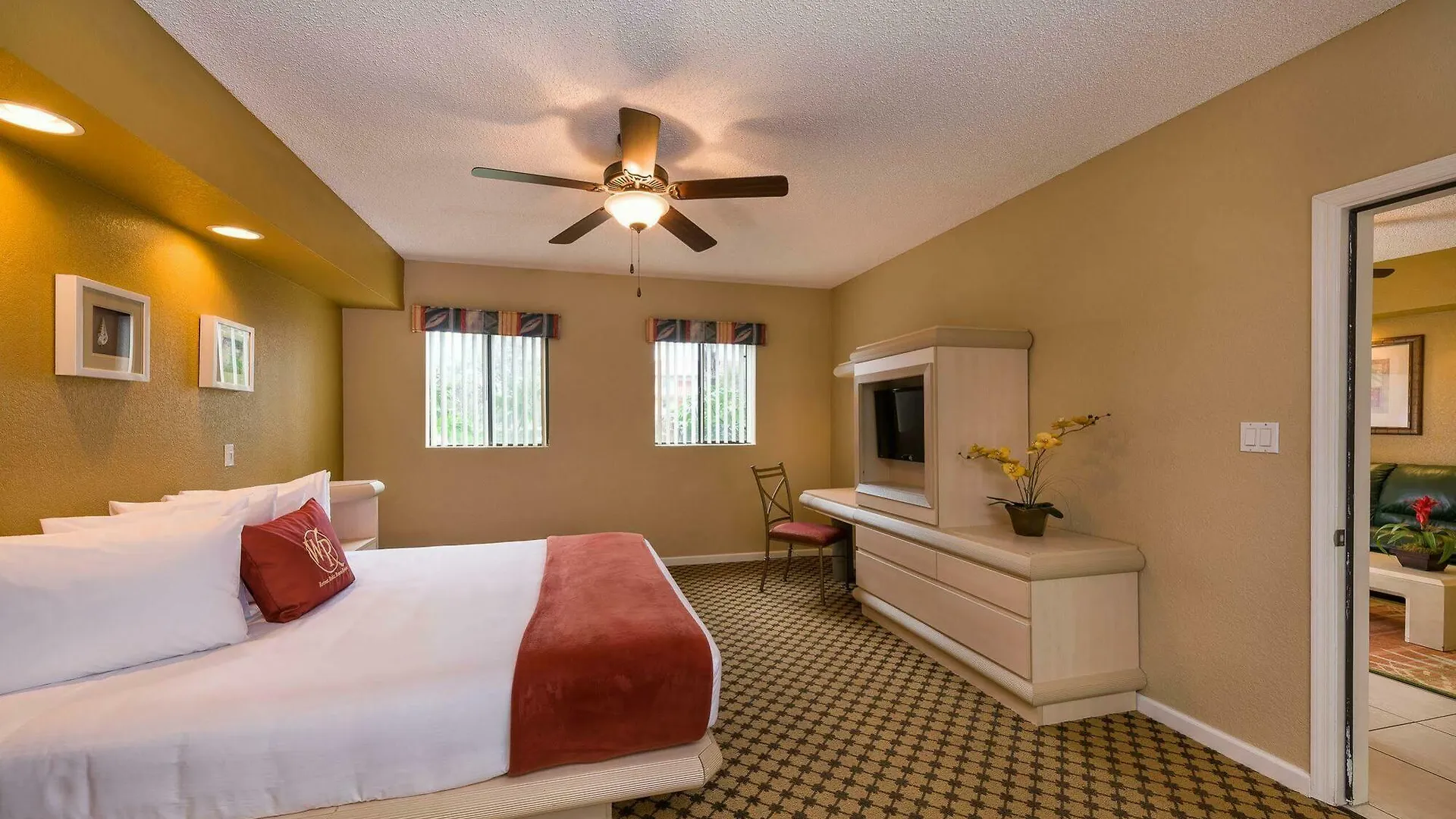 Westgate Towers 3*