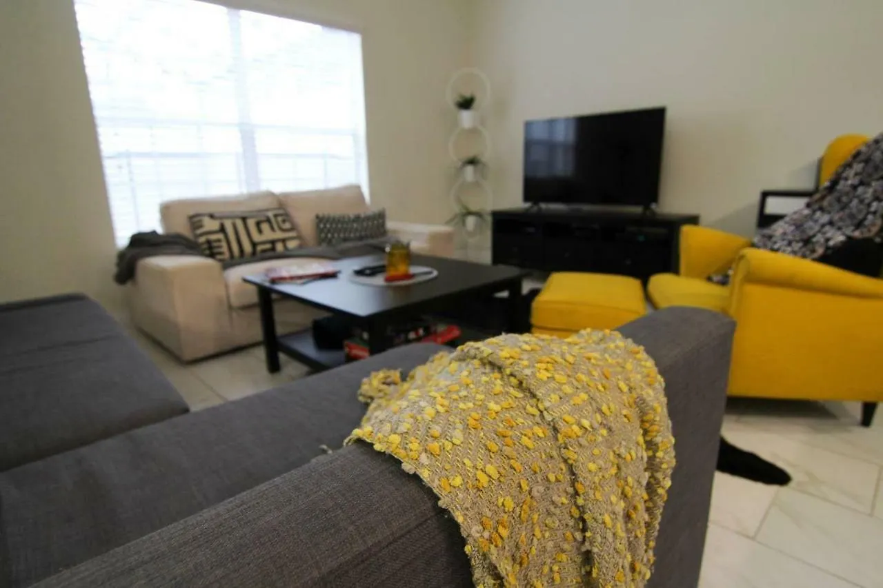 A - New 4 Bedroom - 5 Miles To - Free Water Park - Private Pool *