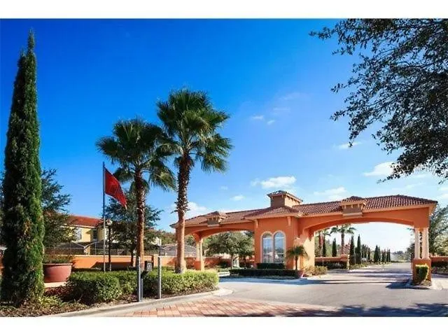 4512 5-bedroom Pool Home, Bella Vida 度假居
