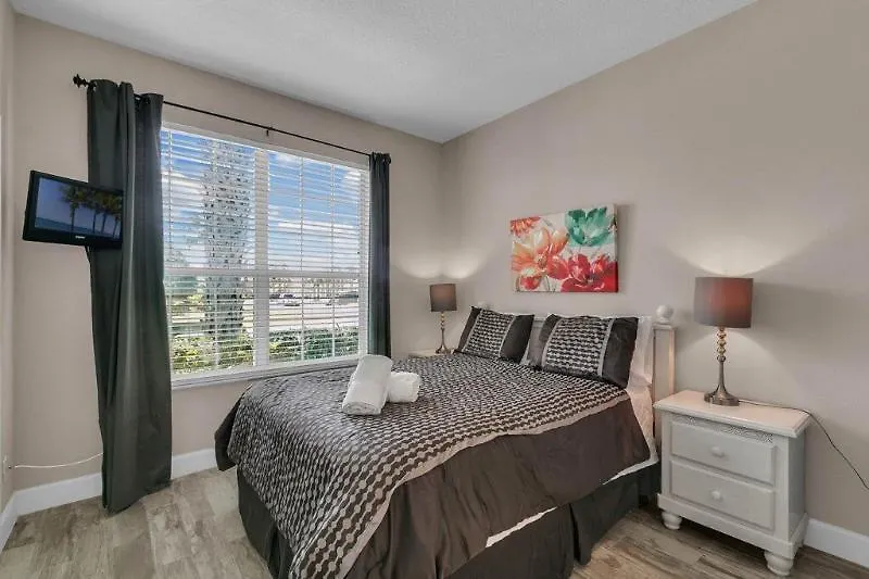 Solana Homes 4*