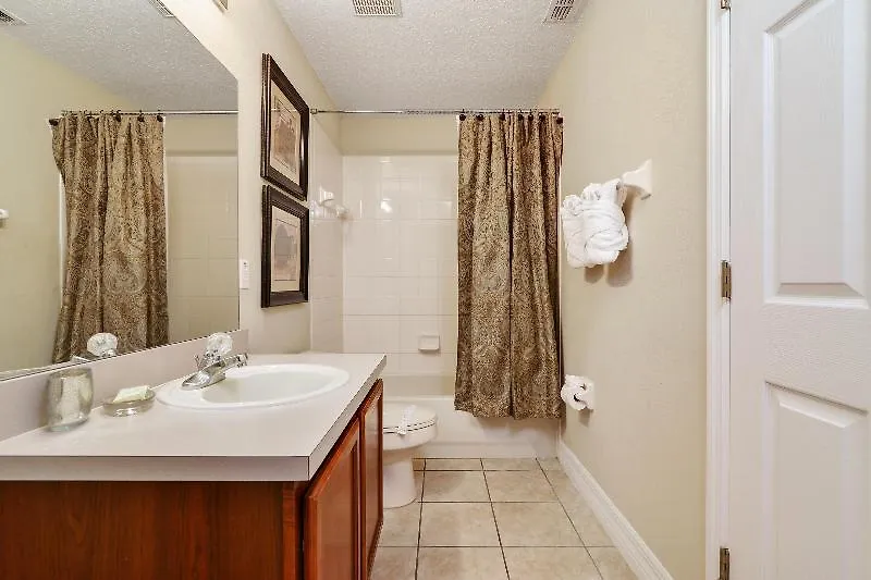 Area Deluxe Homes By Villadirect * Kissimmee