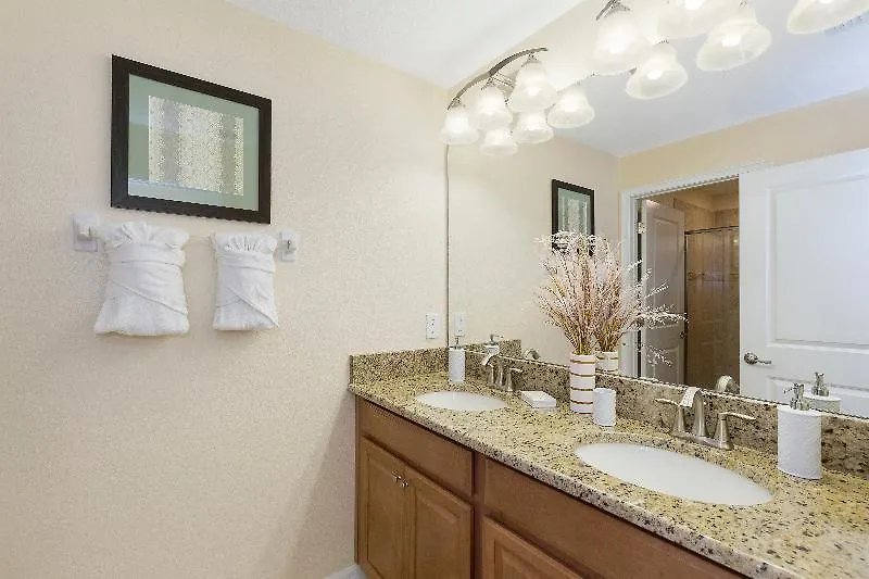 Area Deluxe Homes By Villadirect * Kissimmee