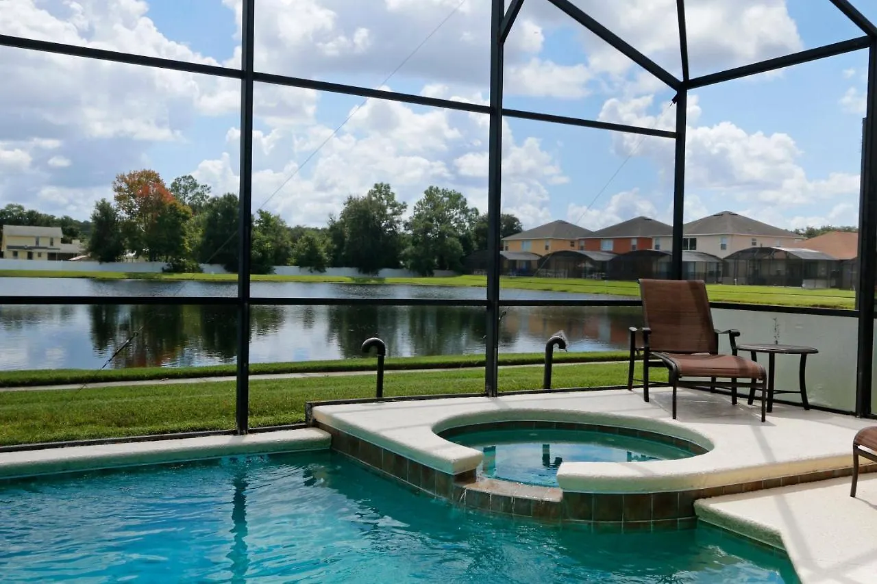 Seasons 6 Bedrooms, 4 Masters And Water View *