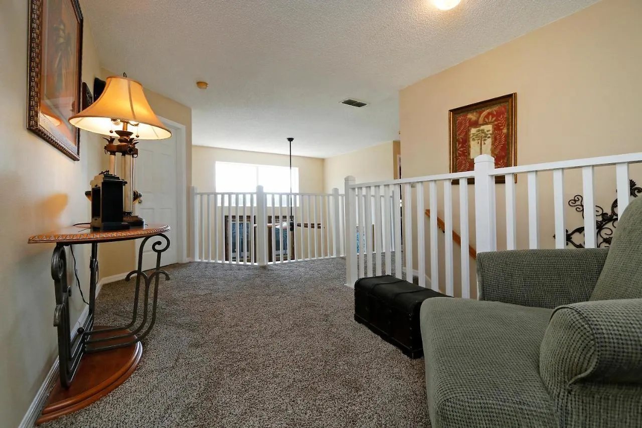 Seasons 6 Bedrooms, 4 Masters And Water View * Kissimmee